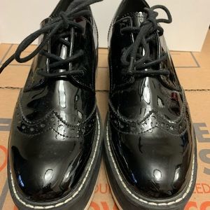ZARA Patent Oxford Platform Sneaker